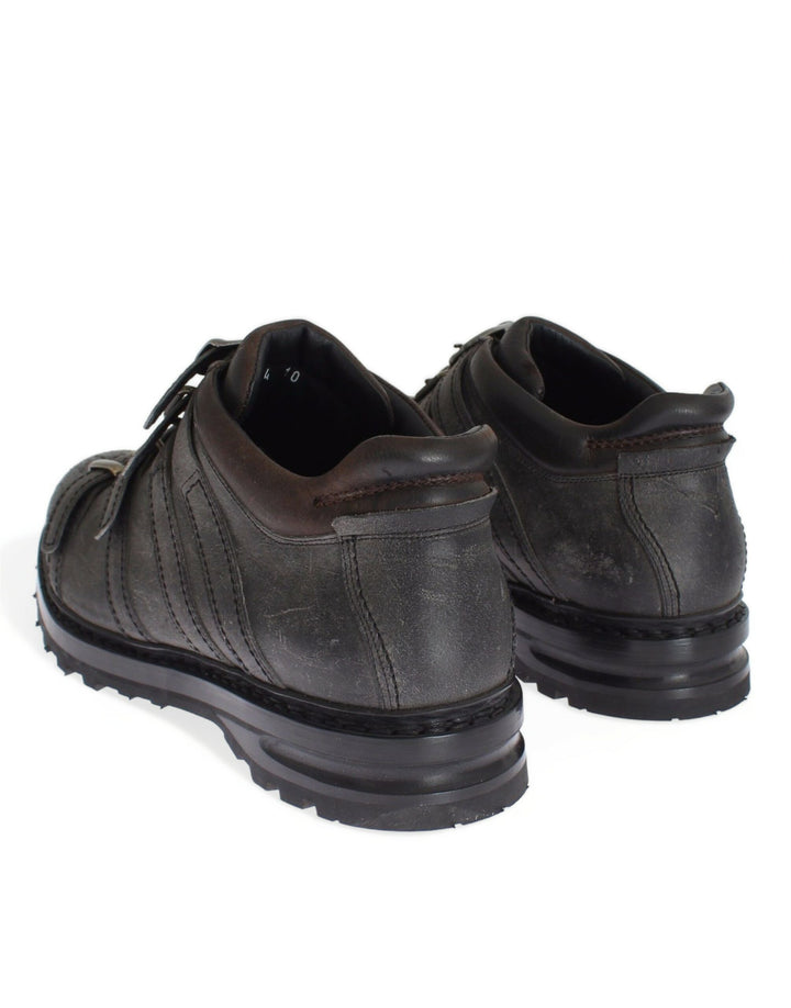 Elegant grey leather ankle boots