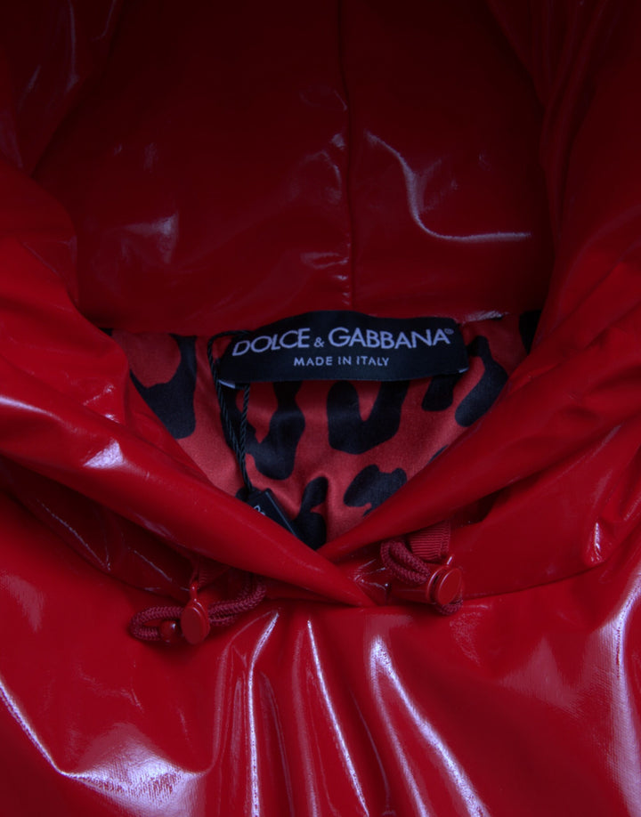 Glänzend rote Kurzmantel-Jacke mit Kapuze