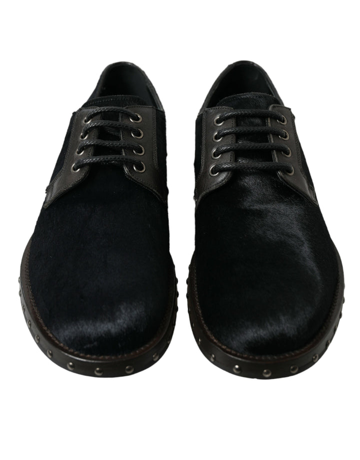 Elegant Derby shoes made of black calfskin