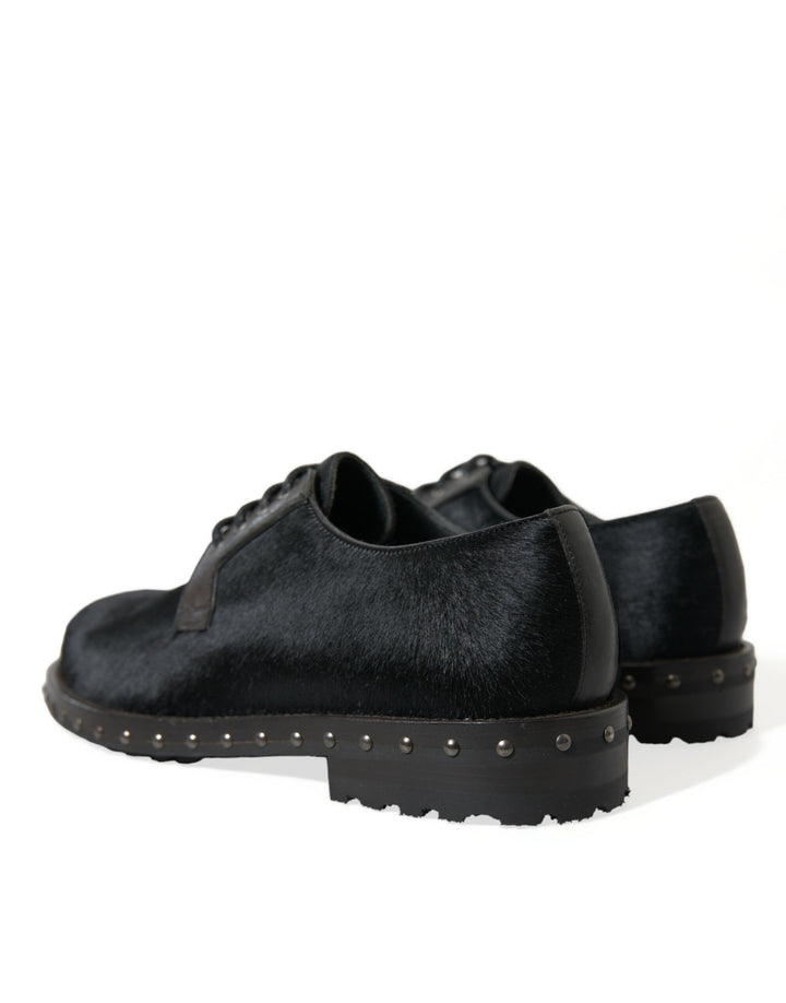 Elegant Derby shoes made of black calfskin