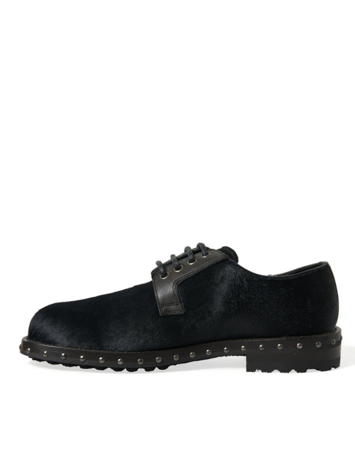 Elegant Derby shoes made of black calfskin