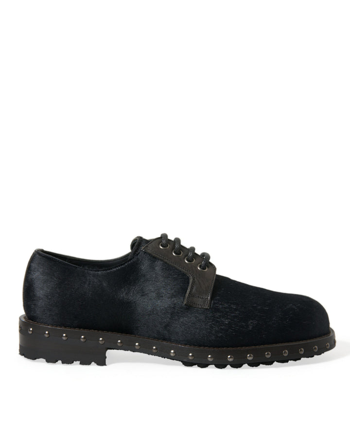 Elegant Derby shoes made of black calfskin