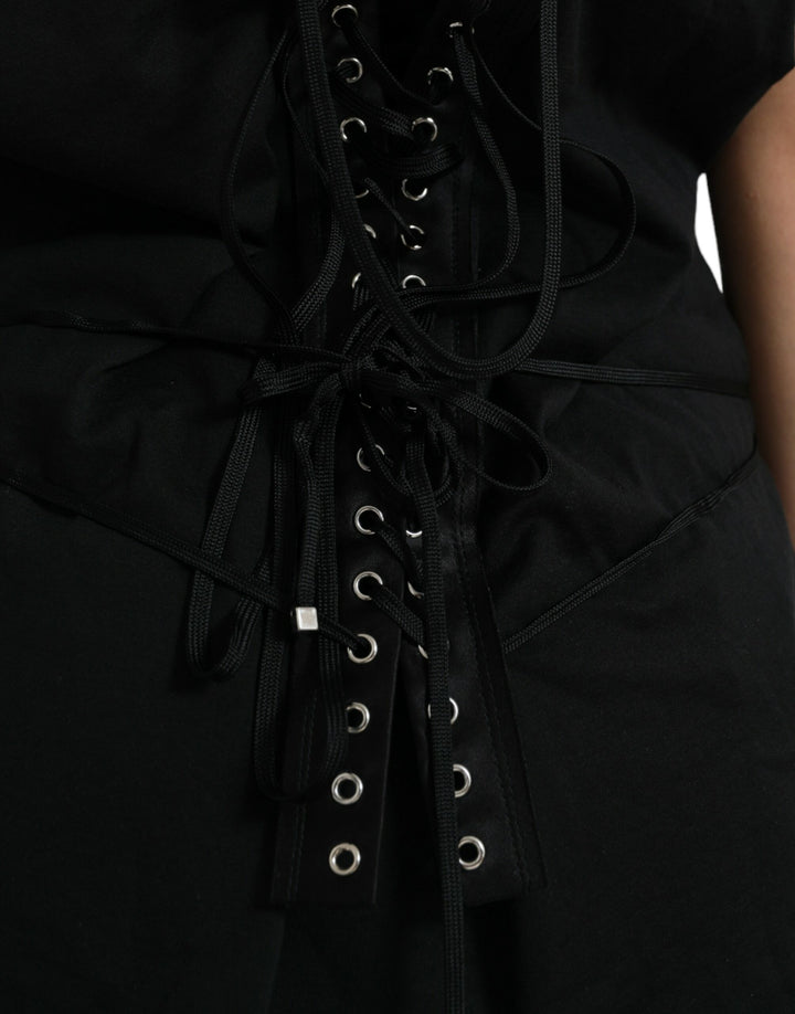 Elegant black tank top with round neck