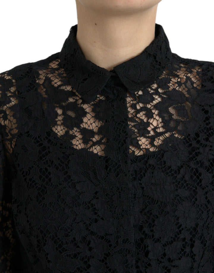 Elegant blouse top made of floral lace