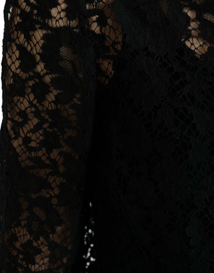 Elegant blouse top made of floral lace