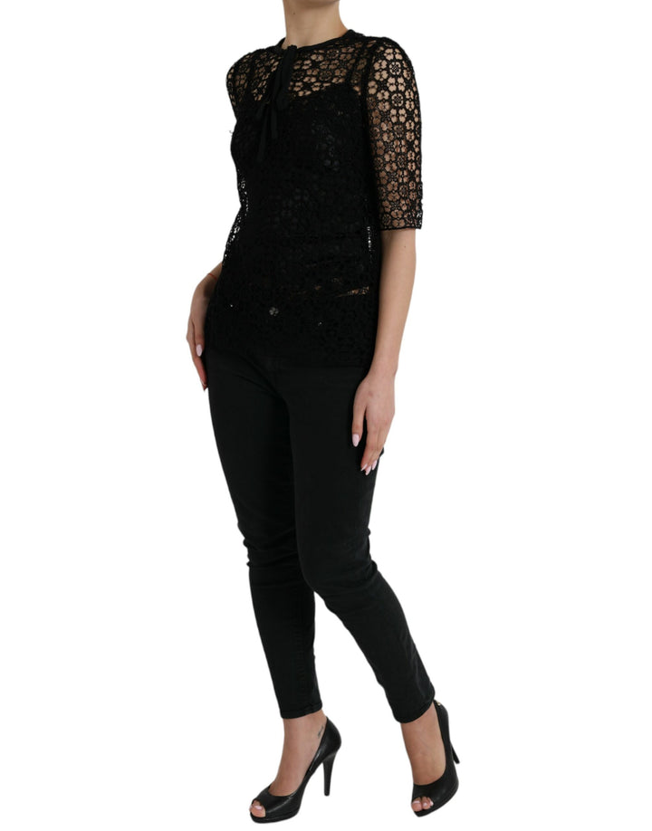 Elegant blouse top made of floral lace