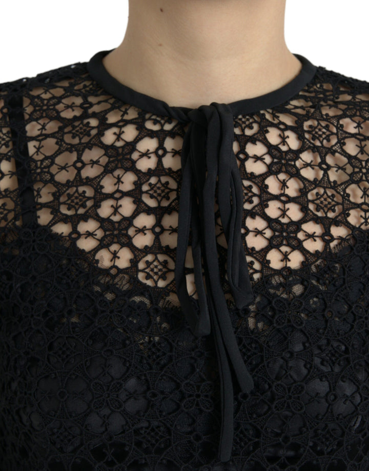 Elegant blouse top made of floral lace