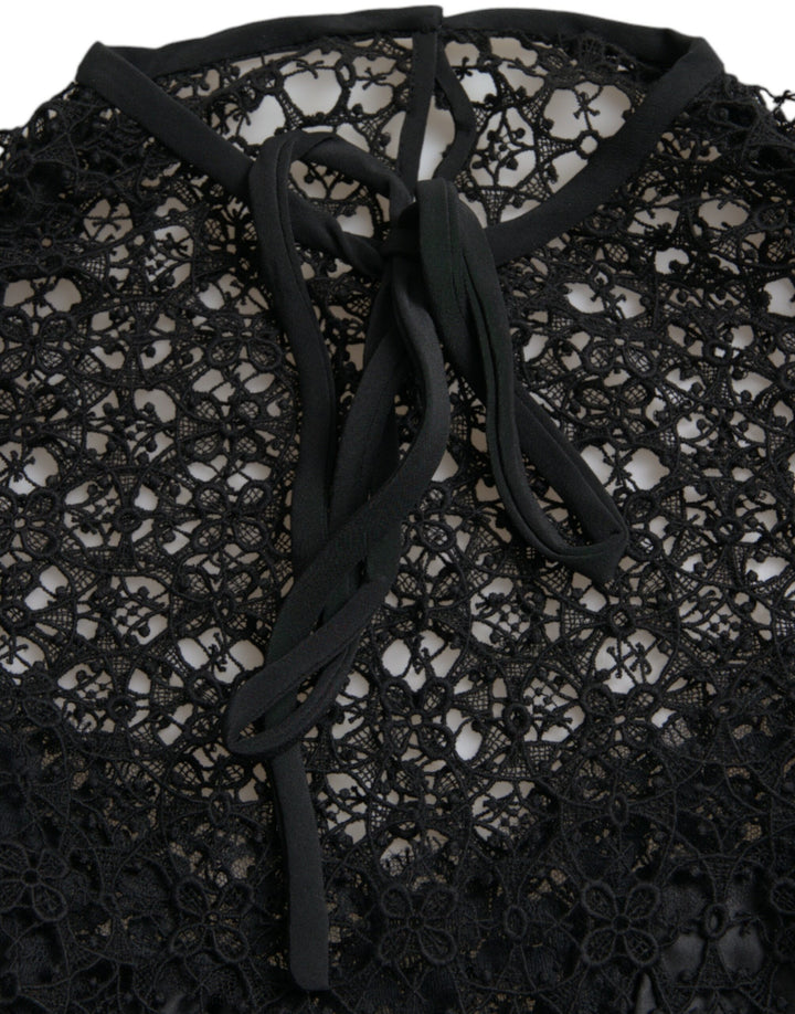 Elegant blouse top made of floral lace
