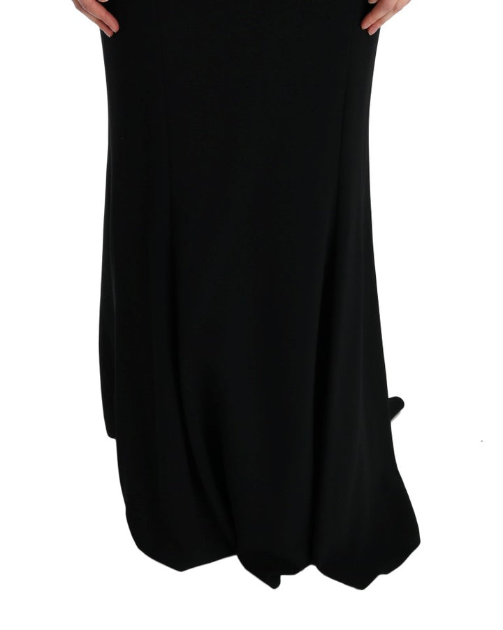 Elegant, floor-length sheath dress in black