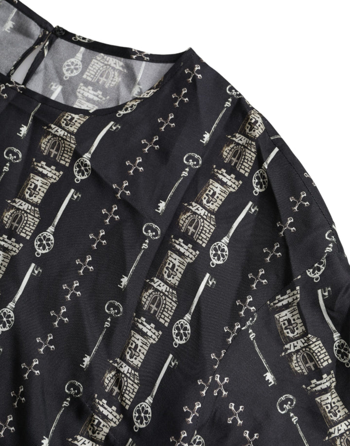 Schwarzes Seidenblusen-T-Shirt mit Schlüsselanhänger