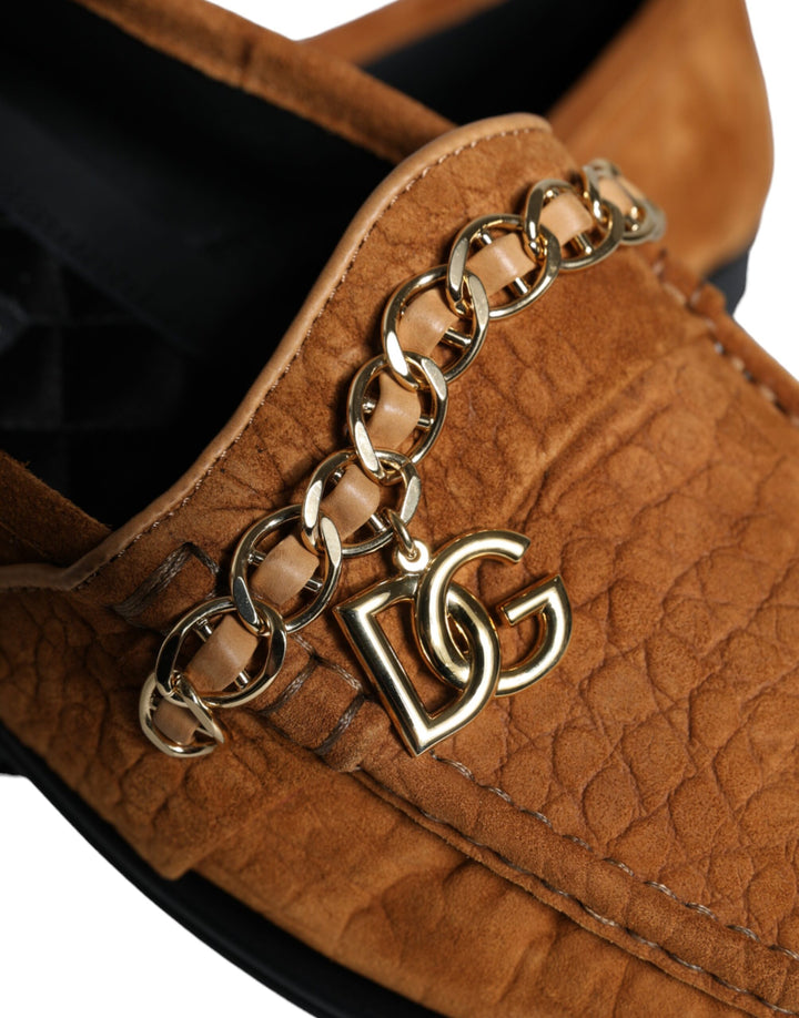 Braune Samtleder Logo Mokassin Slip On Schuhe