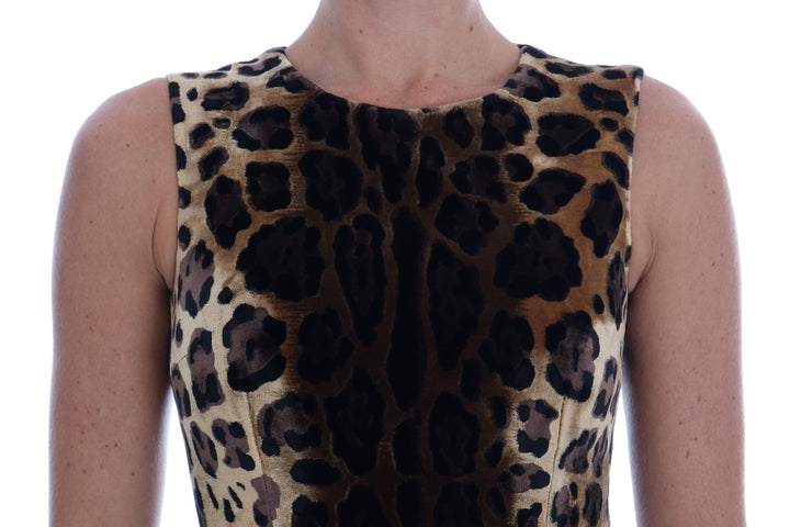 Braunes Seidenmantelkleid mit Leopardenmuster