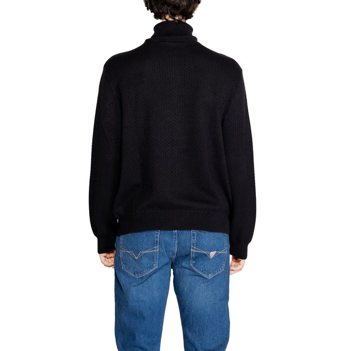 Schwarzer Baumwoll-Rollkragenpullover