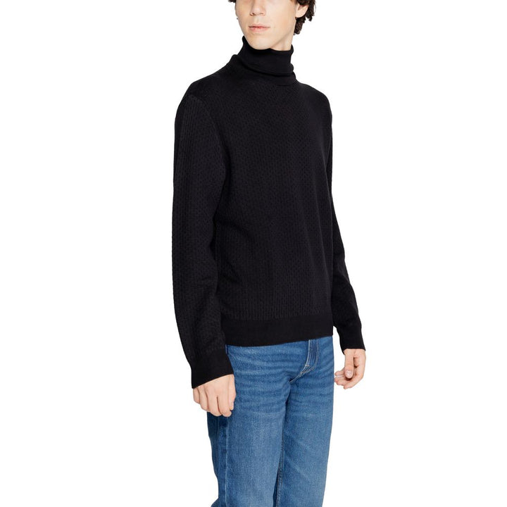 Schwarzer Baumwoll-Rollkragenpullover