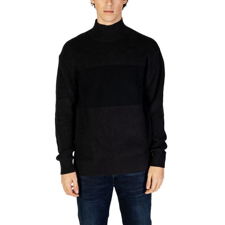 Schwarzer Baumwollpullover