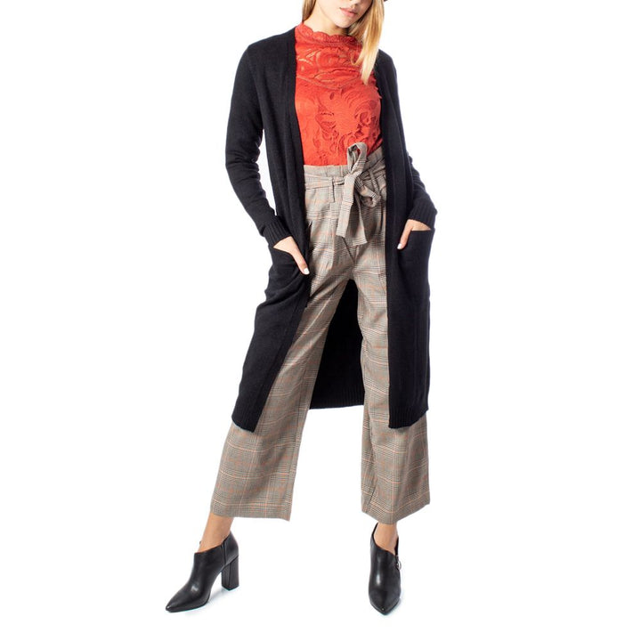 Schwarze Viskose-Strickjacke