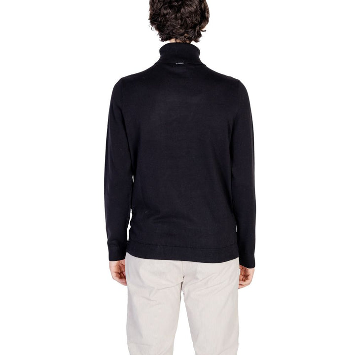Schwarzer Baumwoll-Rollkragenpullover