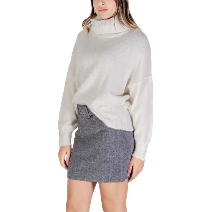 Cremefarbener Marabu-Rollkragenpullover