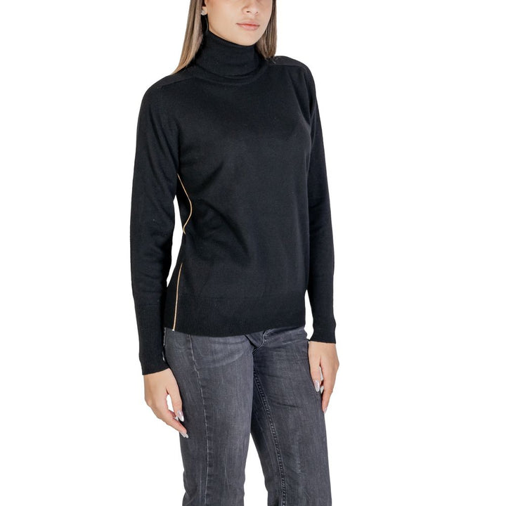 Schwarzer Viskose-Rollkragenpullover