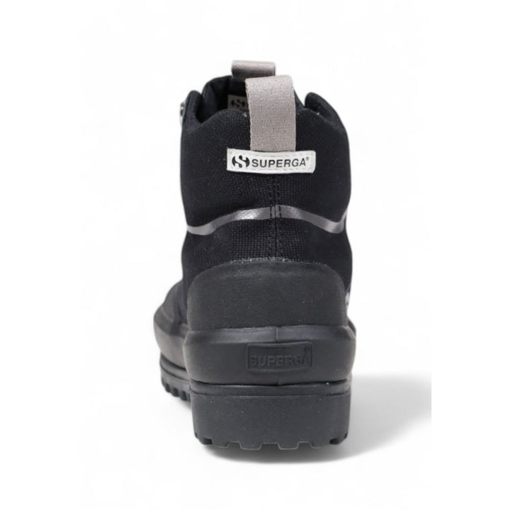 Schwarzer Stoffsneaker