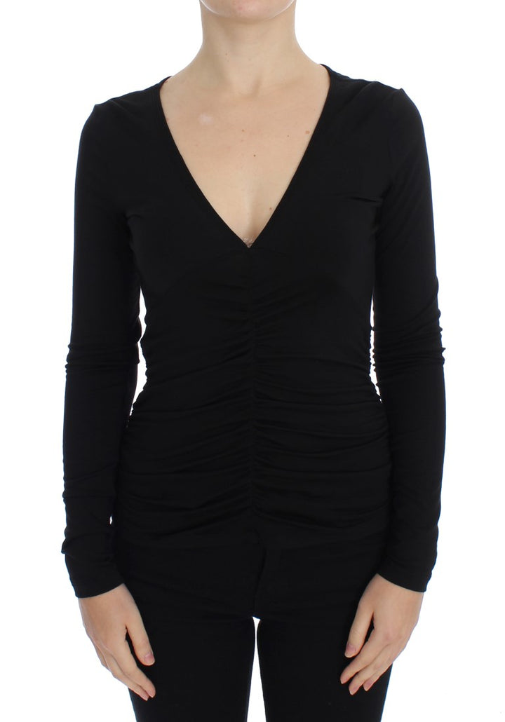 Elegant black V-neck sweater made of viscose blend