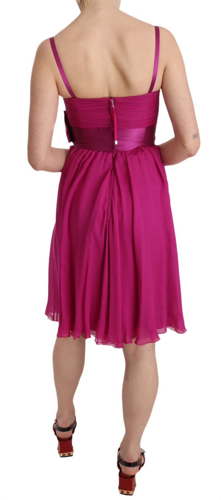 Elegantes Seidenkleid mit Schleife in Fuchsia-Rosa