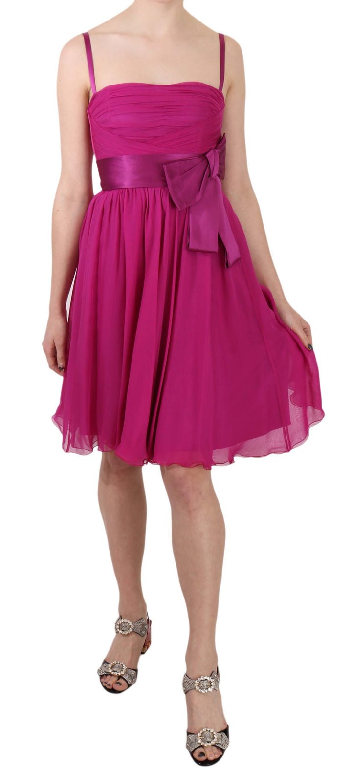Elegantes Seidenkleid mit Schleife in Fuchsia-Rosa