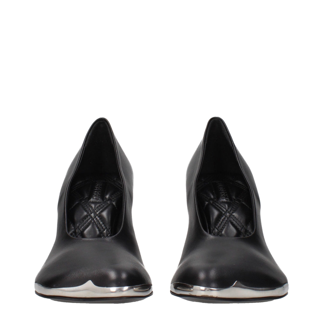 Schwarze Leder Pumps mit hohem Absatz