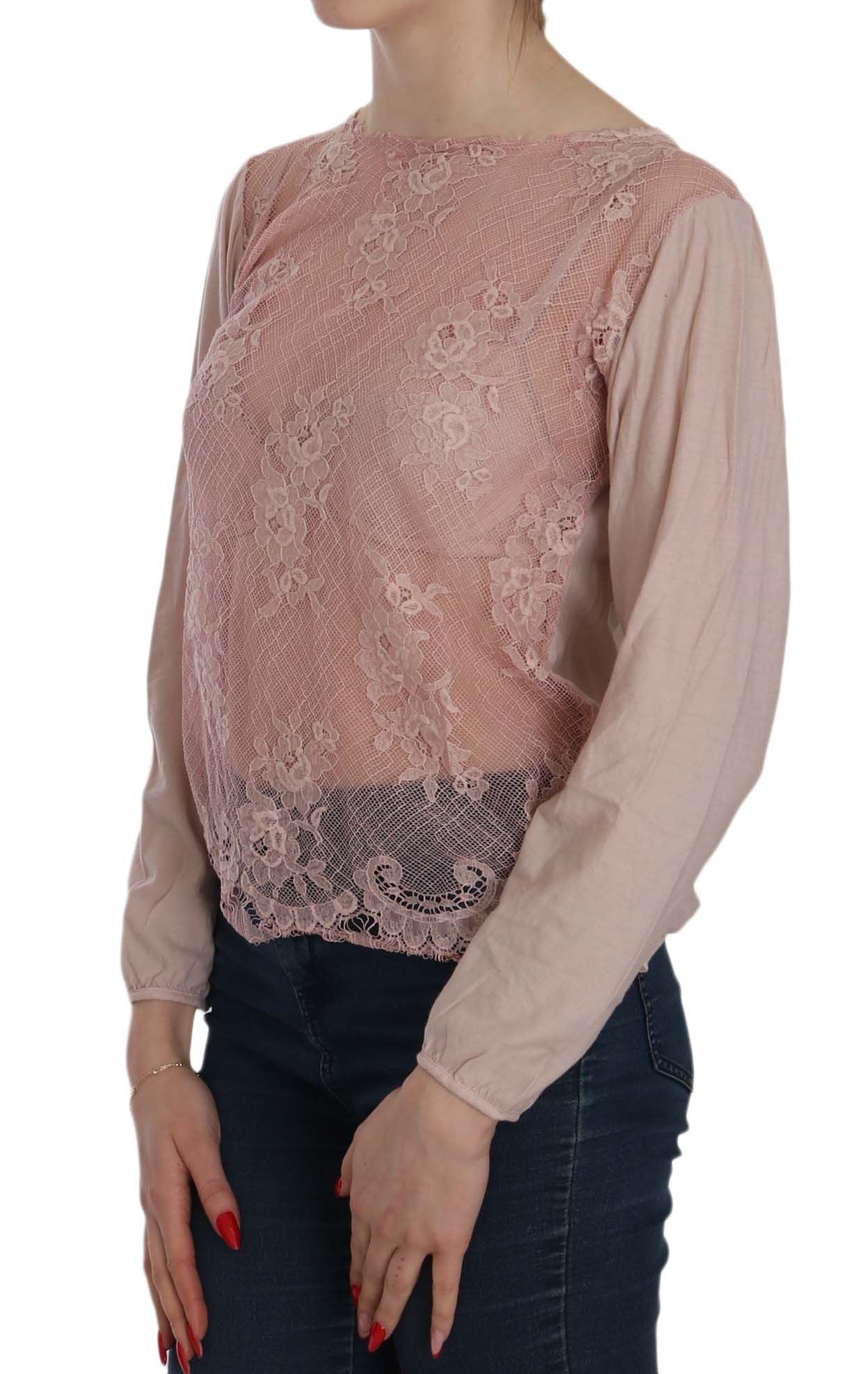 Elegant blouse with pink lace and round neck