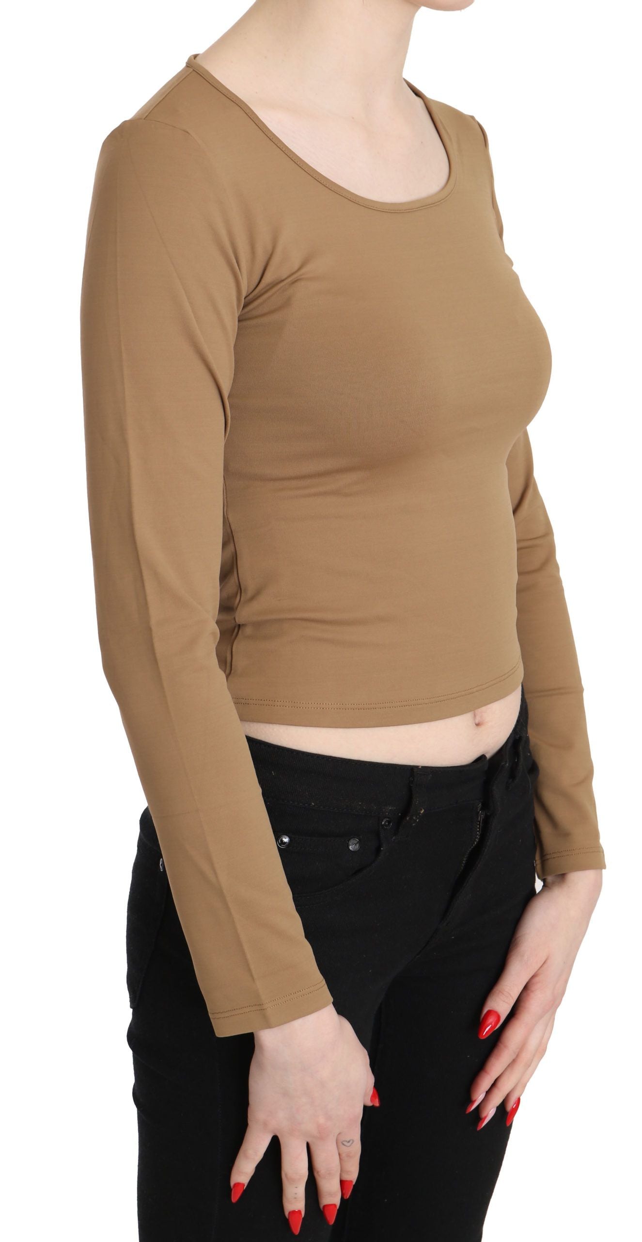 Elegant brown long-sleeved cropped top