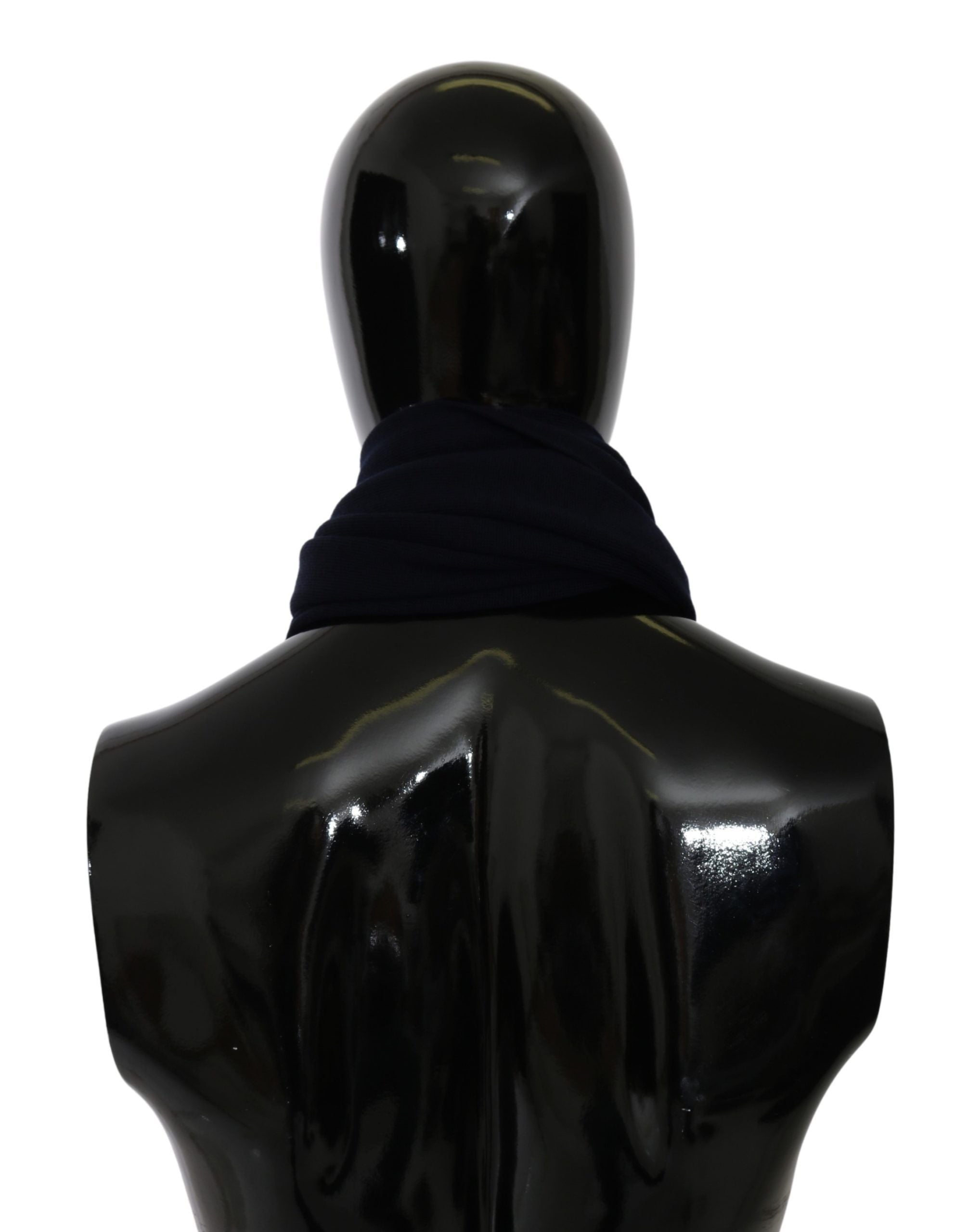 Elegant men's scarf made of virgin wool