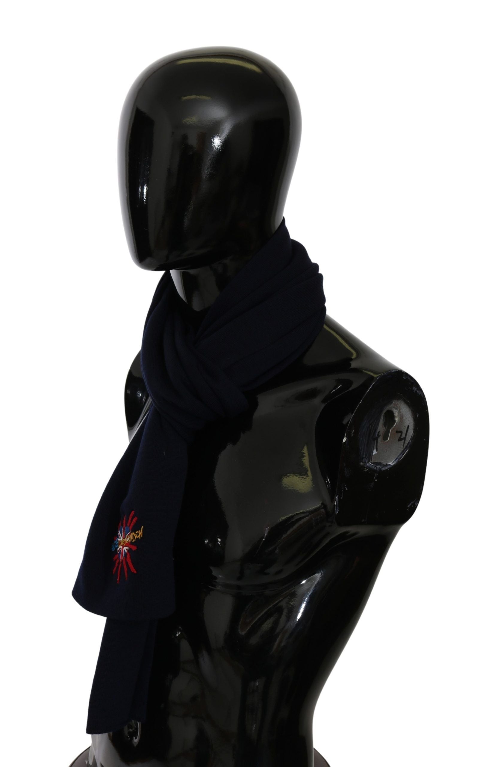 Elegant men's scarf made of virgin wool