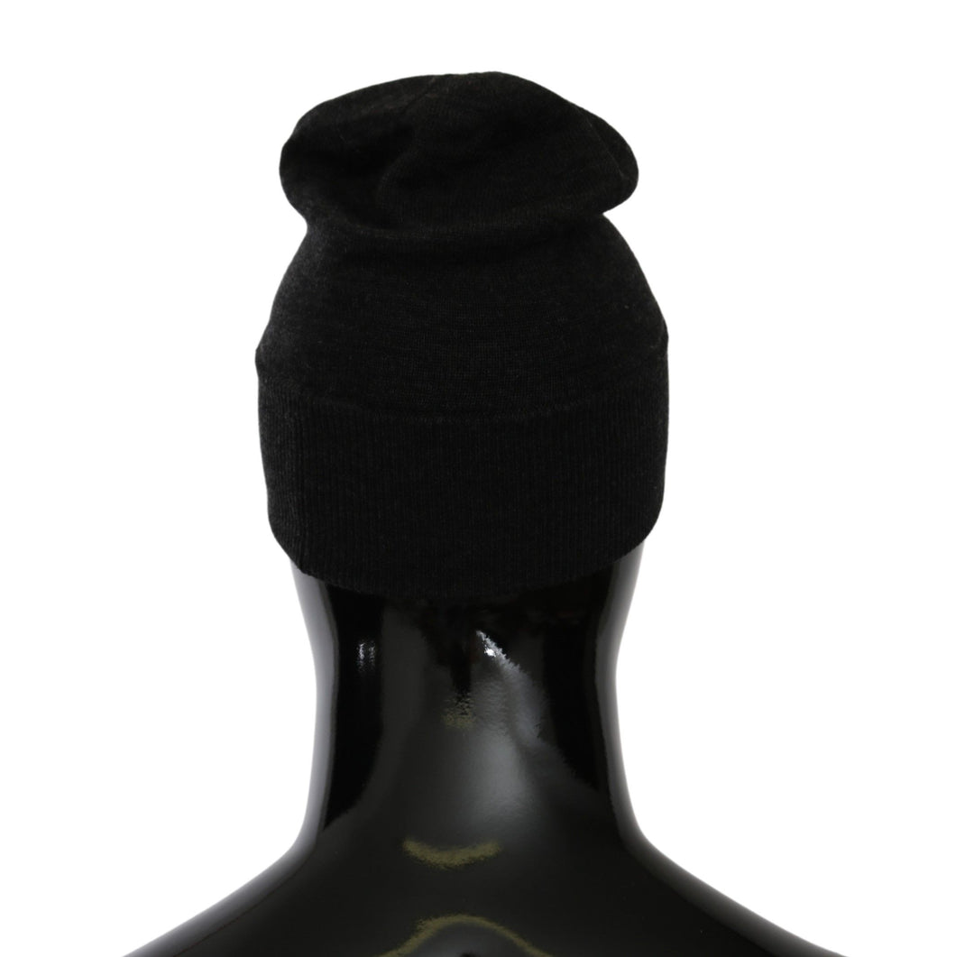 Schicke graue Beanie mit exklusiver Bestickung