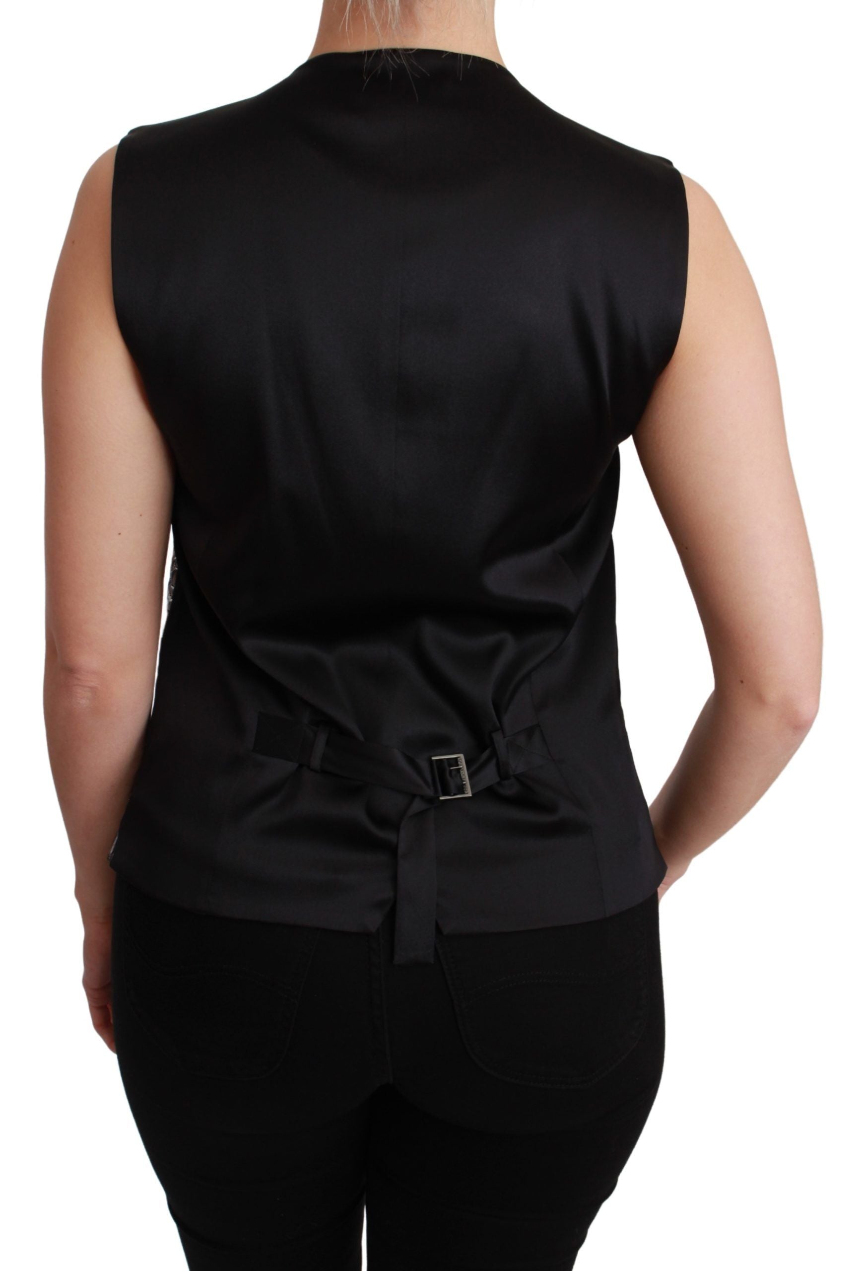 Elegant sleeveless brocade vest in silver