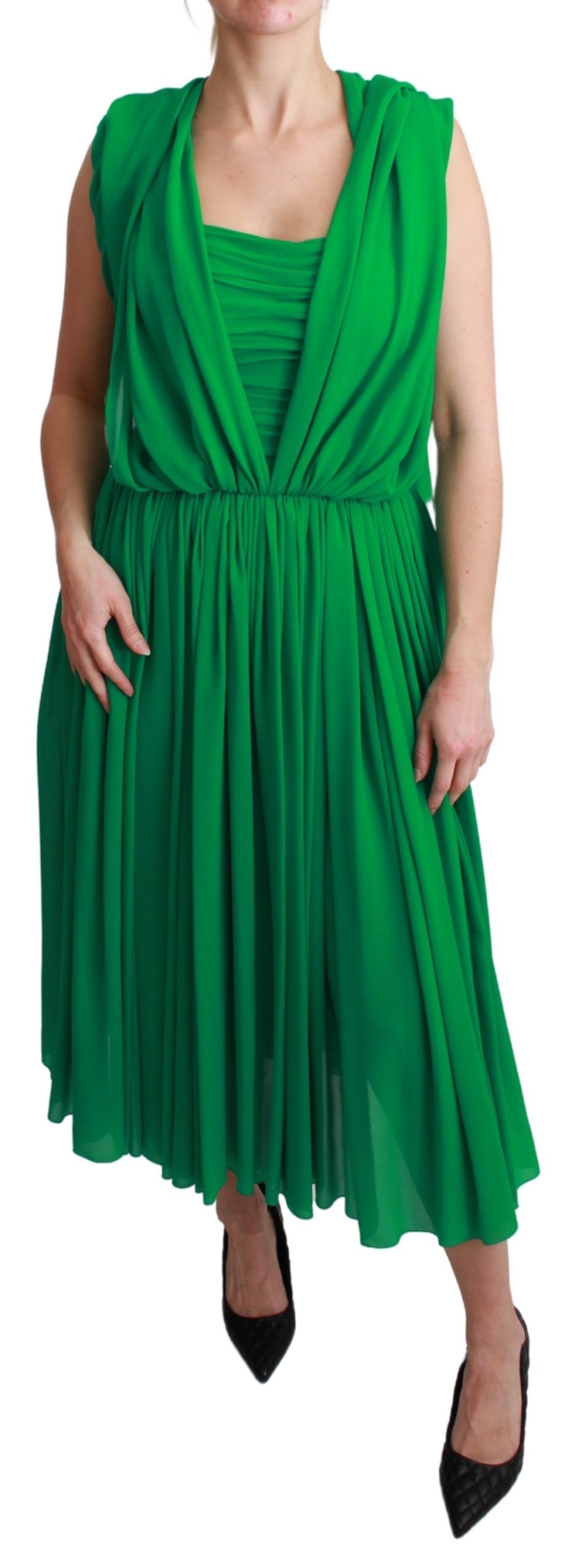 Elegant sleeveless pleated silk maxi dress