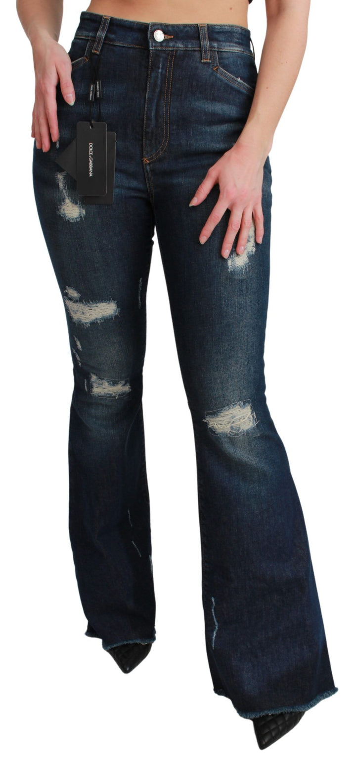 Chic denim queen with high waist and embroidery