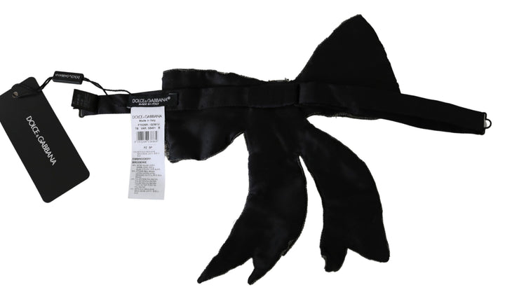 Elegante Seidenfliege in Silber