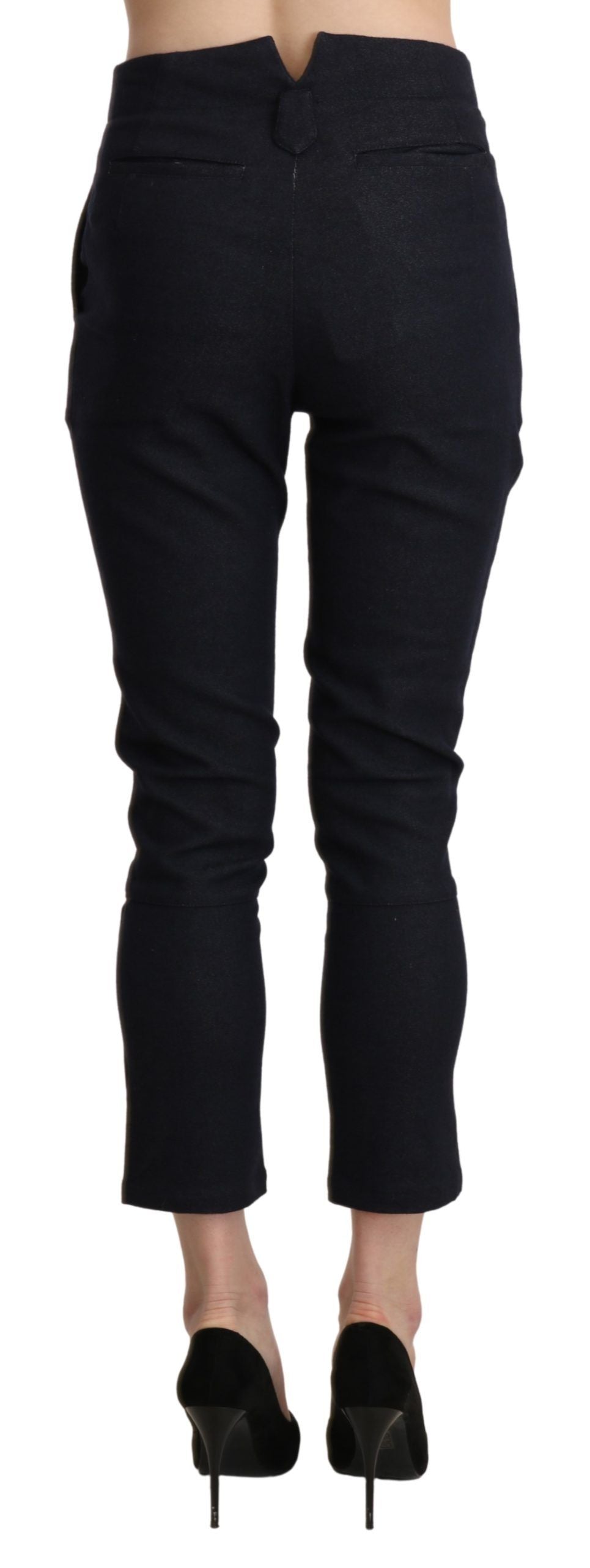 Schwarze Capri-Hose mit hoher Taille aus beschnittener Baumwolle