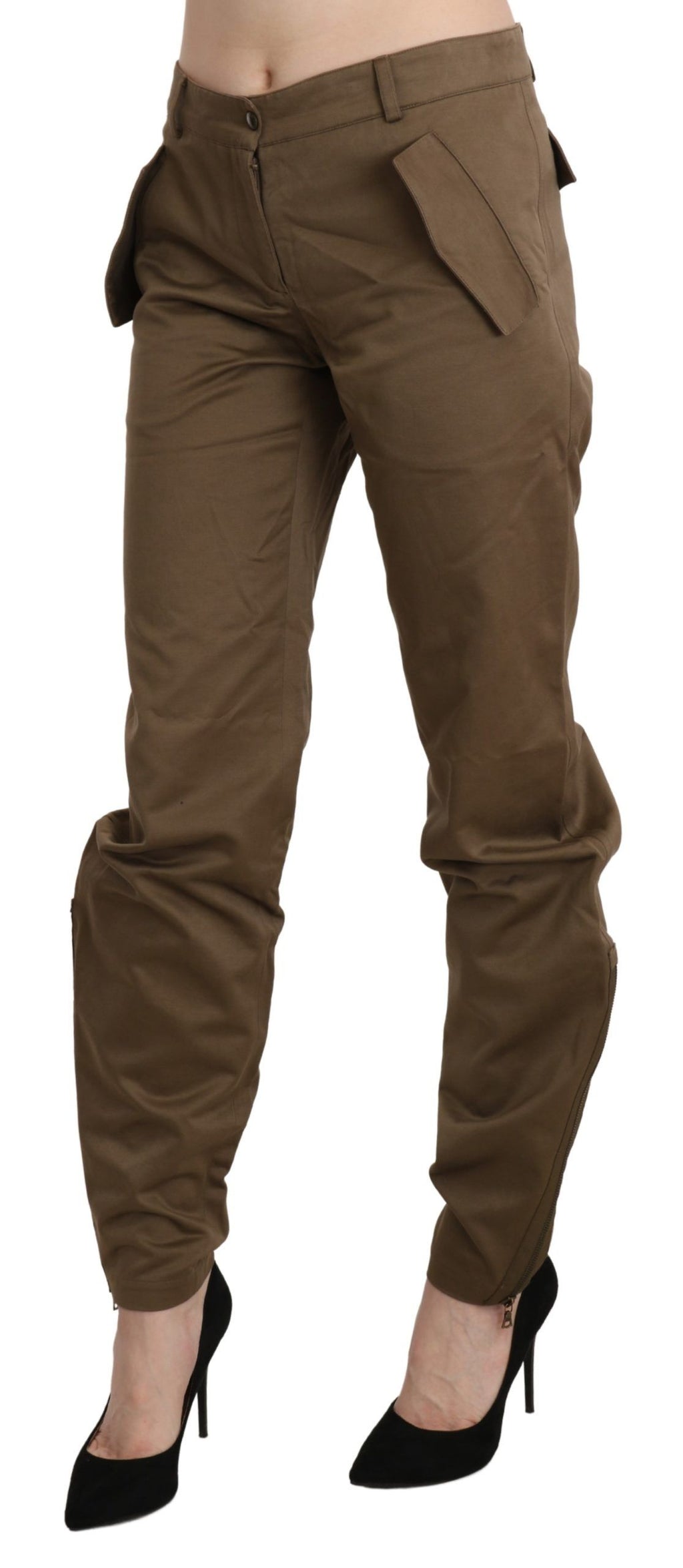 Chic brown straight trousers with a medium waist