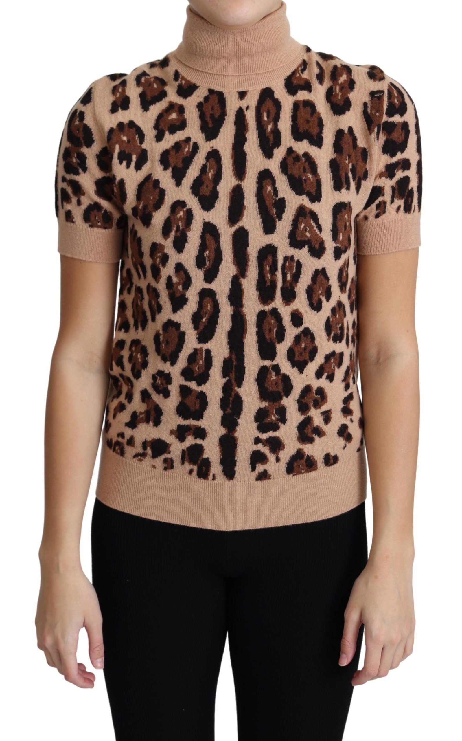Elegant leopard print wool turtleneck sweater