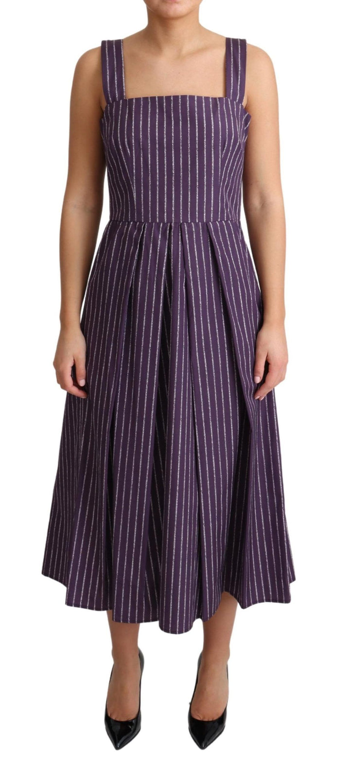 Elegantes ärmelloses lila gestreiftes A-Linien-Kleid