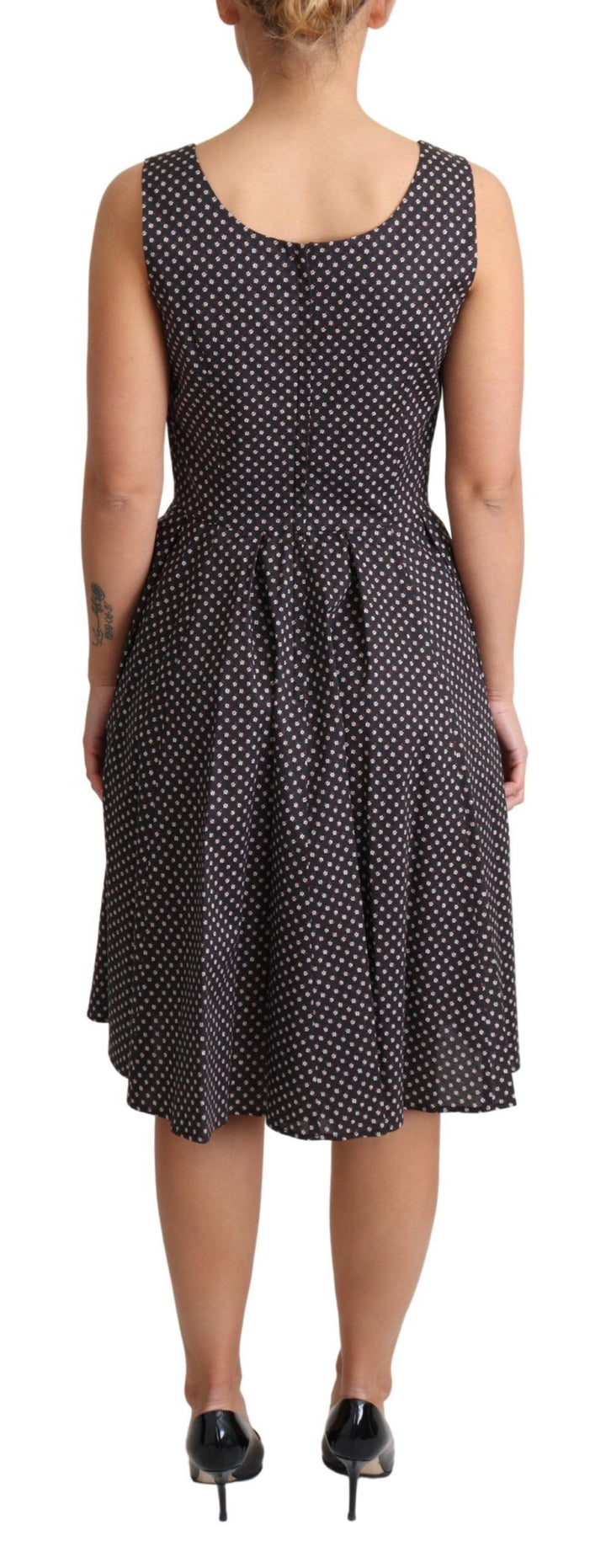 Elegantes ärmelloses Kleid mit Blumenmuster in A-Linie