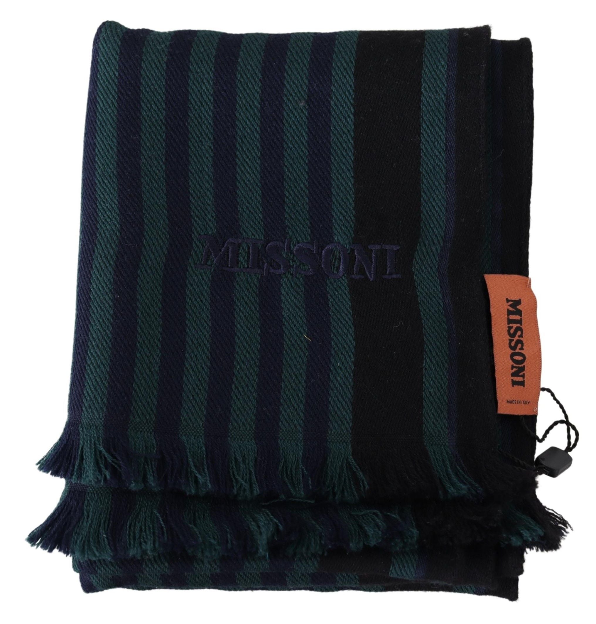 Elegant multicolor wool scarf with fringes