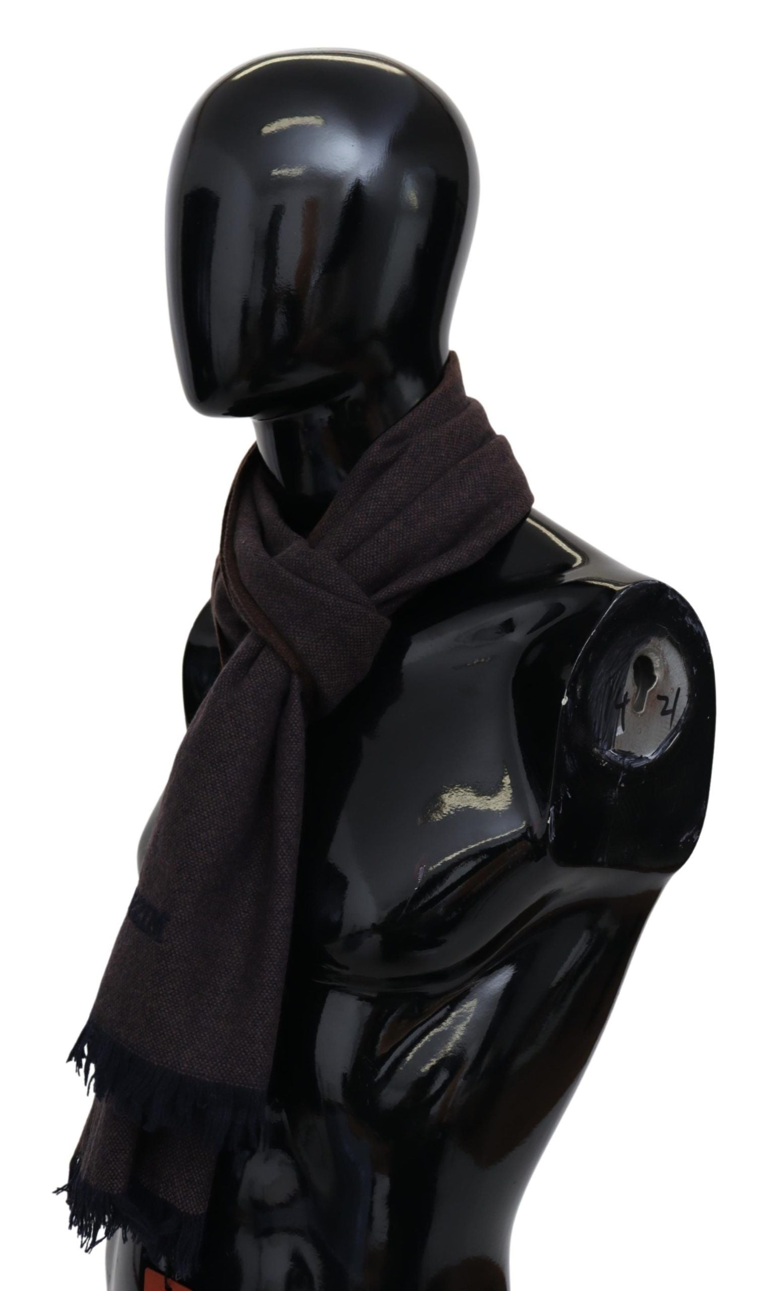 Elegant cashmere unisex scarf with fringes