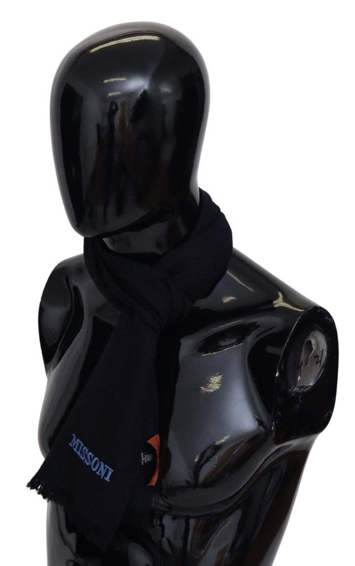 Eleganter schwarzer Unisex-Schal aus Wolle