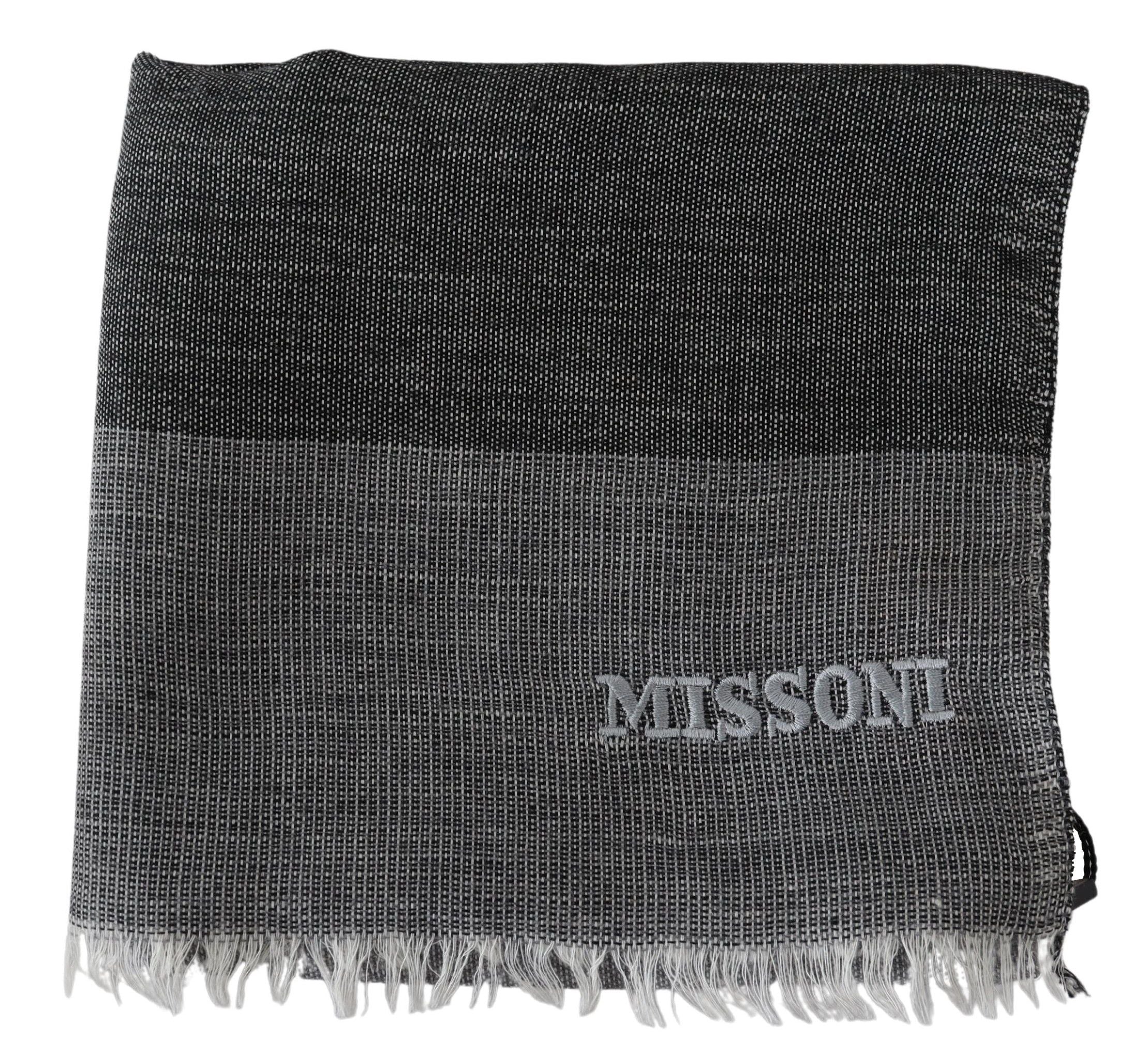Elegant striped wool scarf with logo embroidery