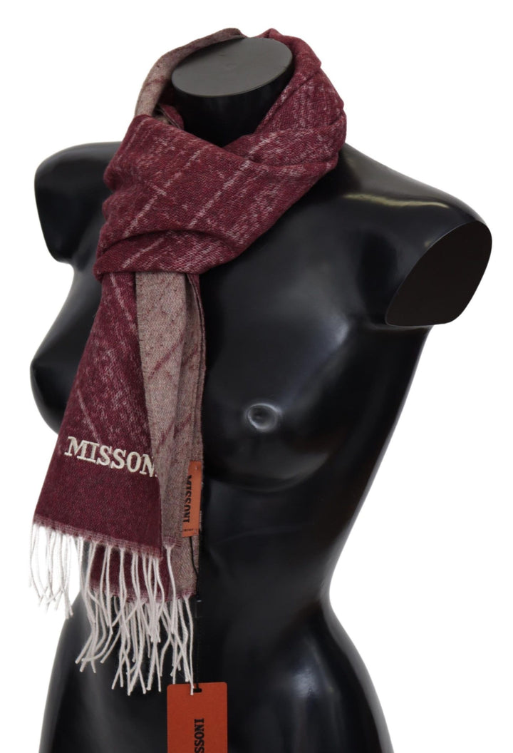 Elegant cashmere fringe scarf
