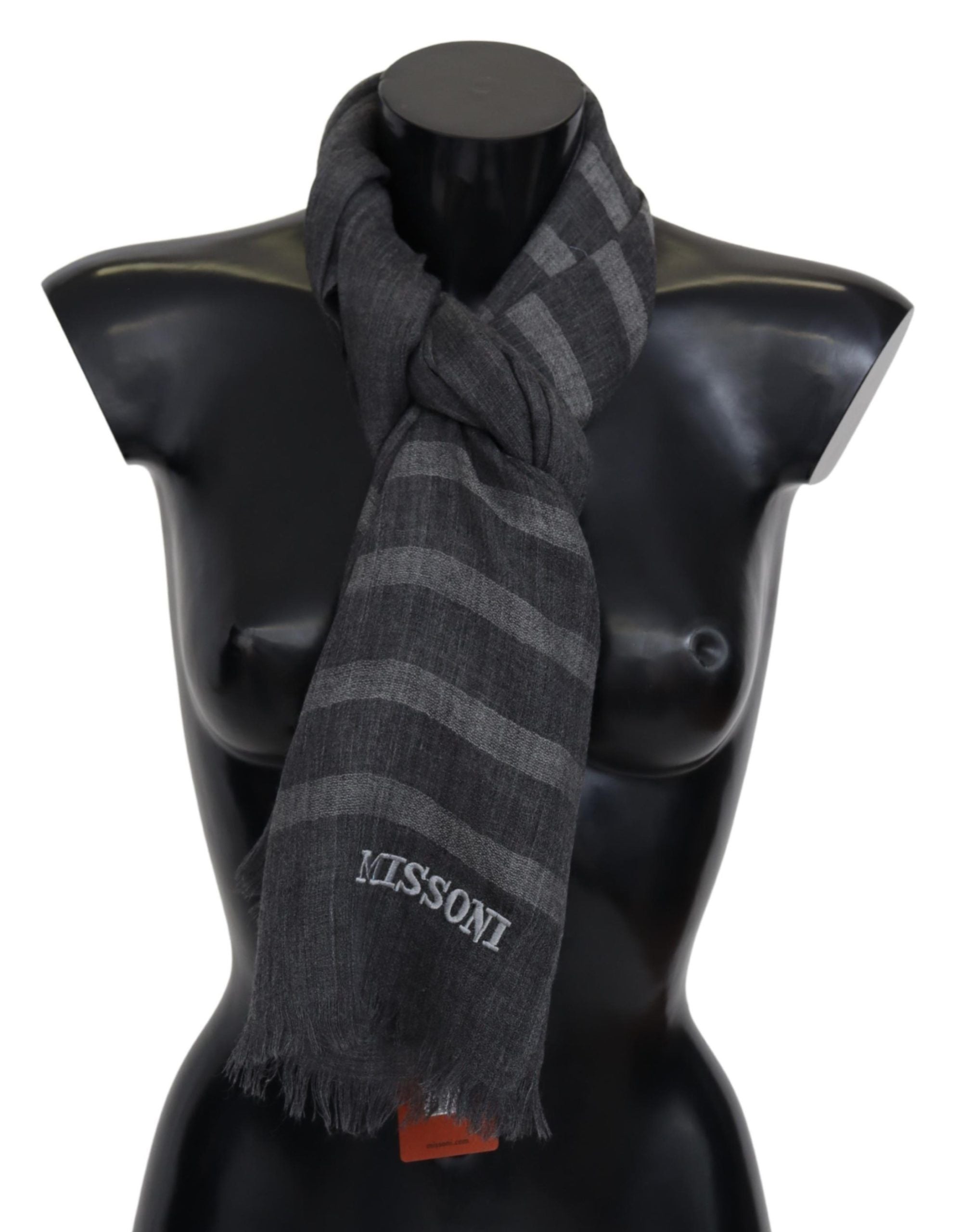 Elegant unisex wool scarf with logo embroidery