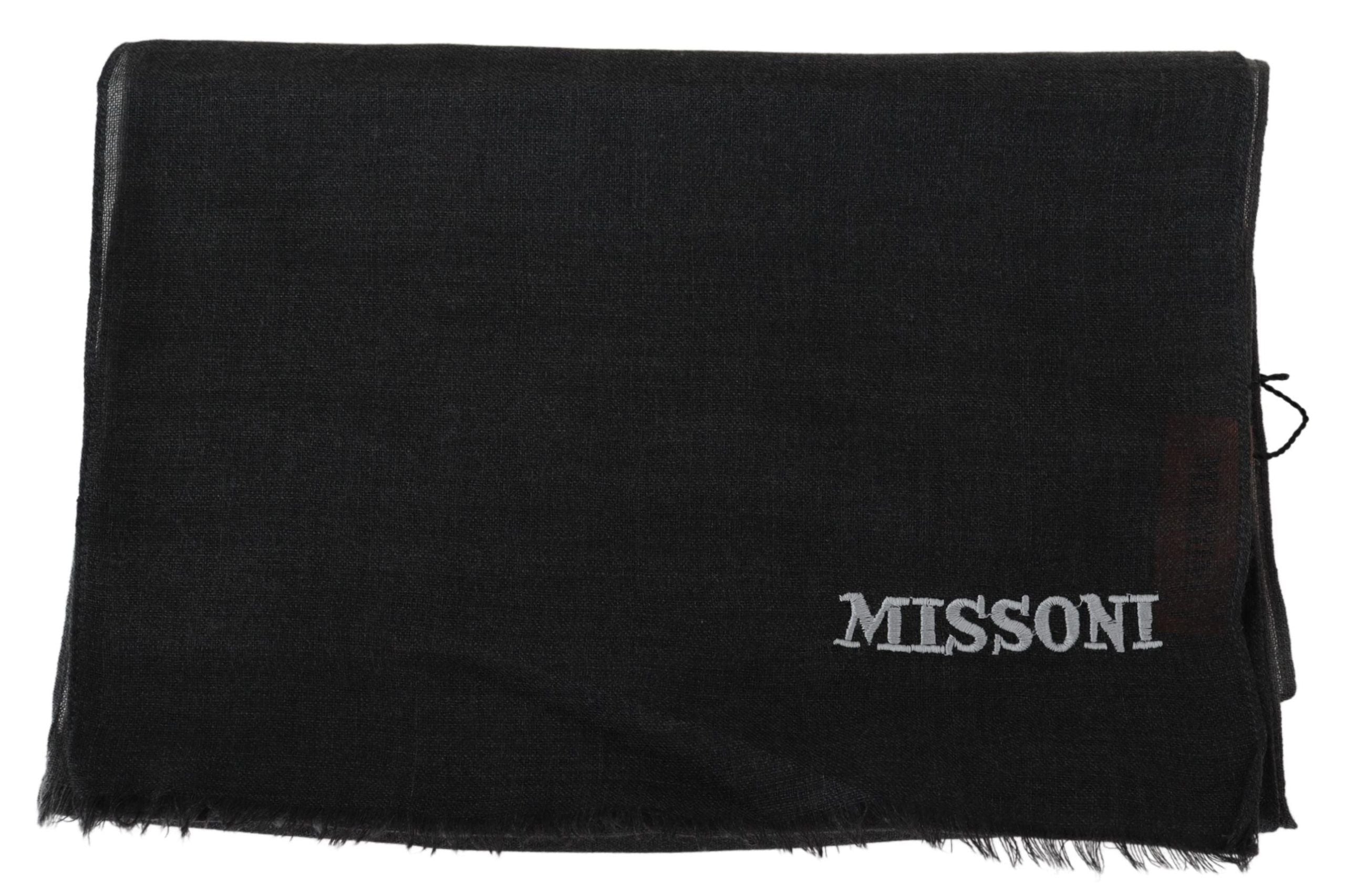 Elegant black wool scarf with fringes