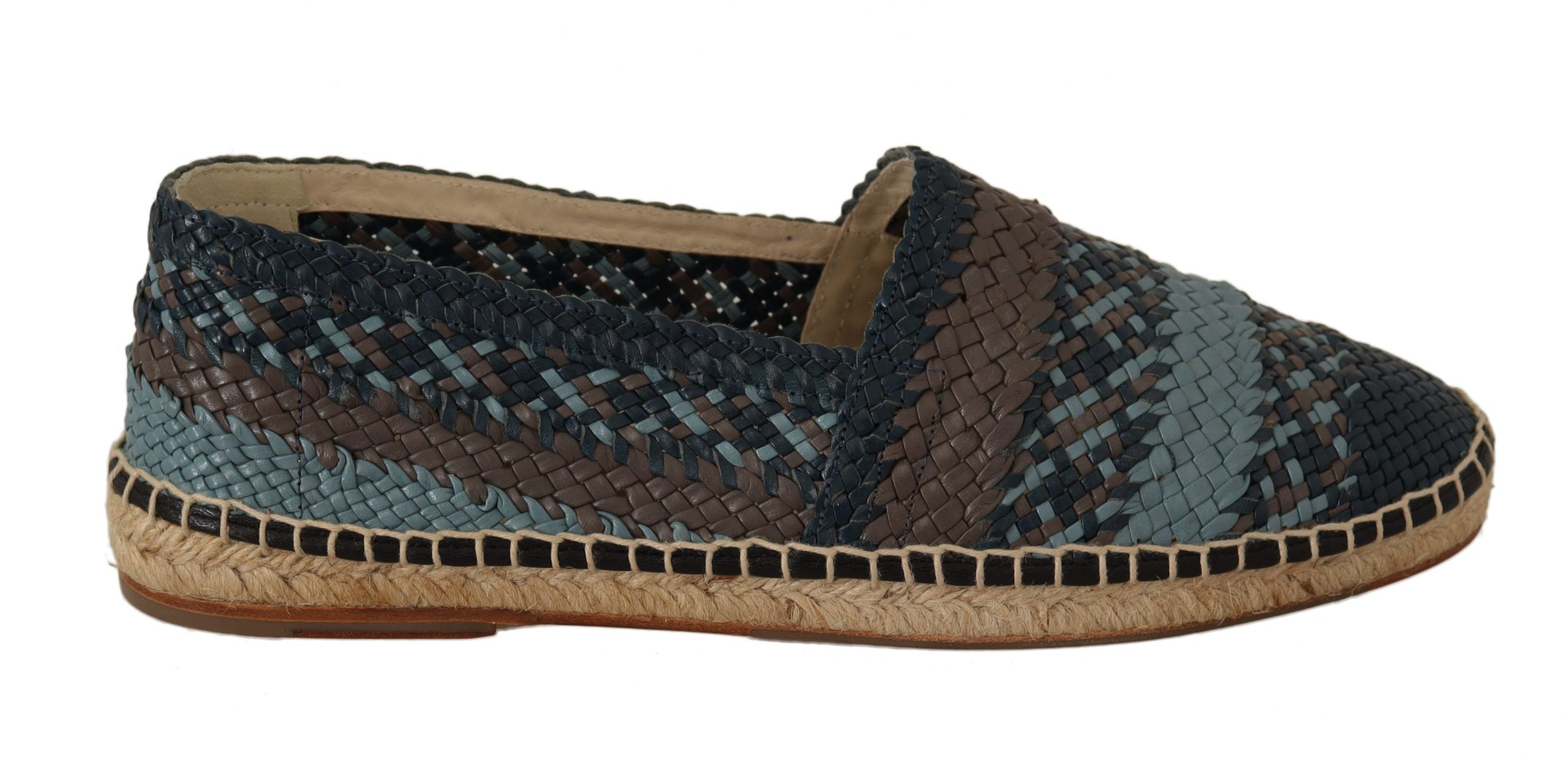 Elegant espadrilles made of woven leather